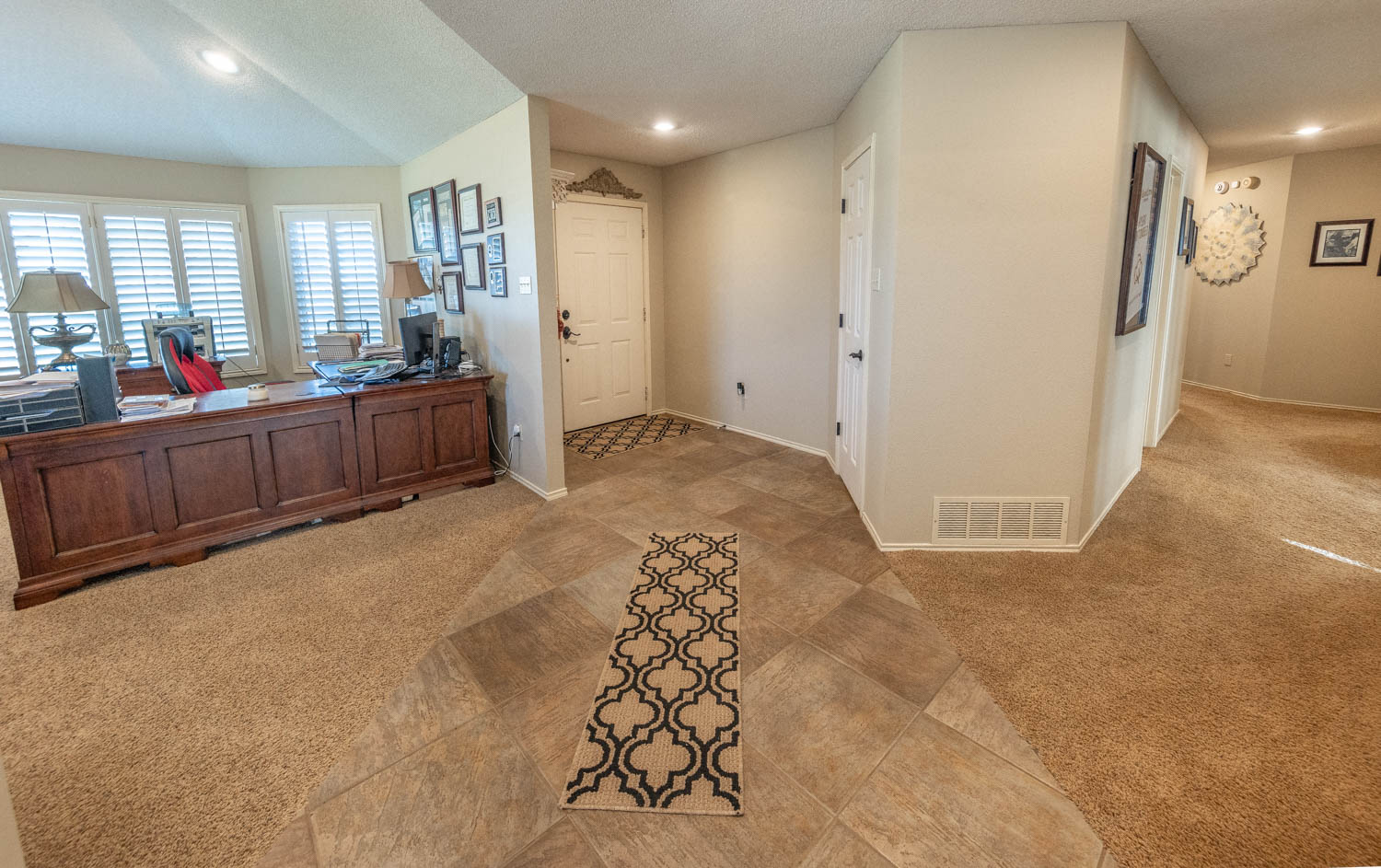 Levelland, Texas, 79336, United States, 4 Bedrooms Bedrooms, ,3 BathroomsBathrooms,Residential,For Sale,1901837