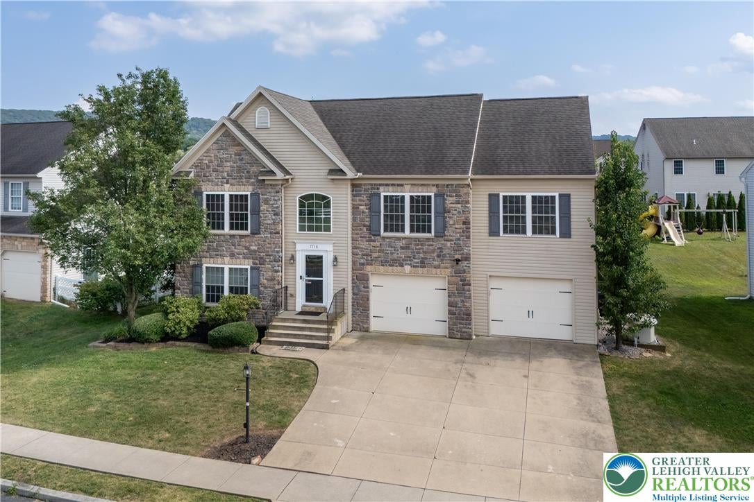 Lower Macungie Twp, Pennsylvania, 18062, United States, 4 Bedrooms Bedrooms, ,3 BathroomsBathrooms,Residential,For Sale,1907491