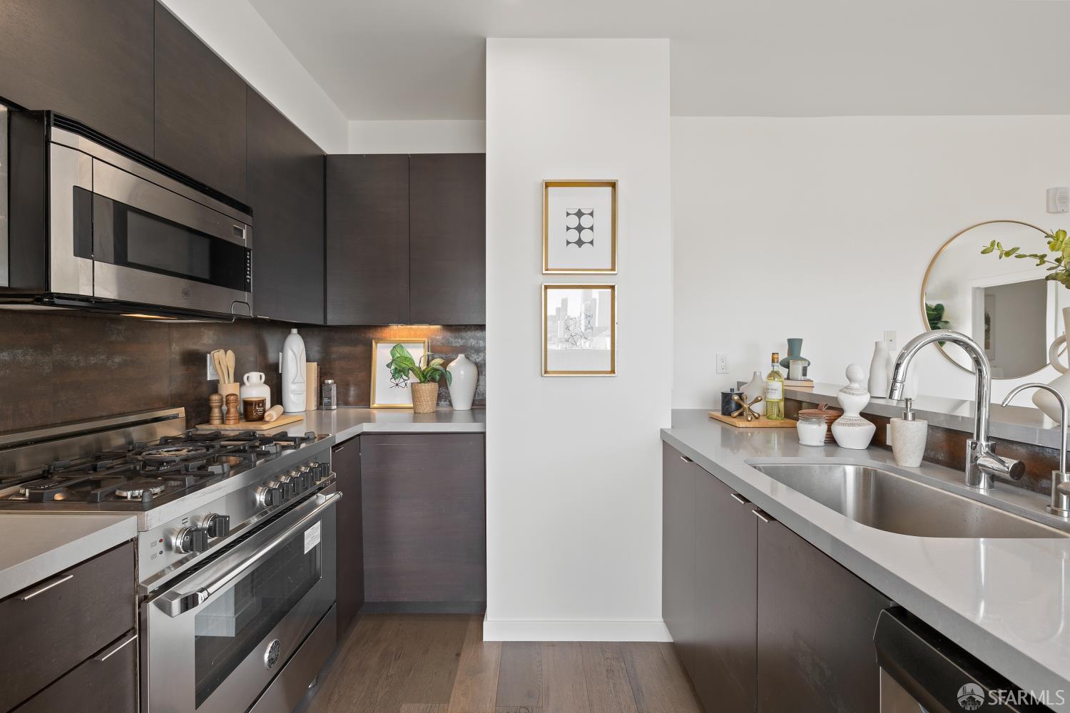 San Francisco, California, 94103, United States, 1 Bedroom Bedrooms, ,1 BathroomBathrooms,Residential,For Sale,1949948