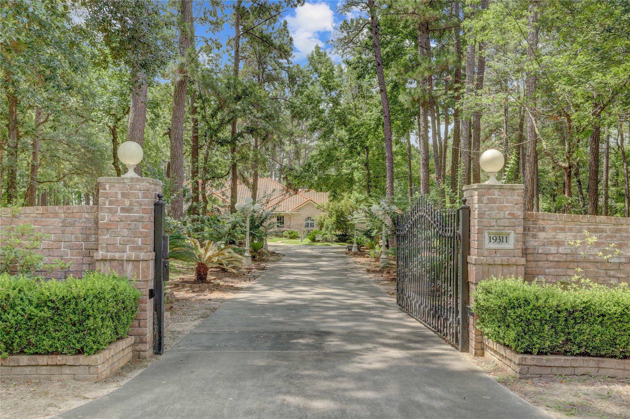  19311 Country Lake Drive - 物件實景