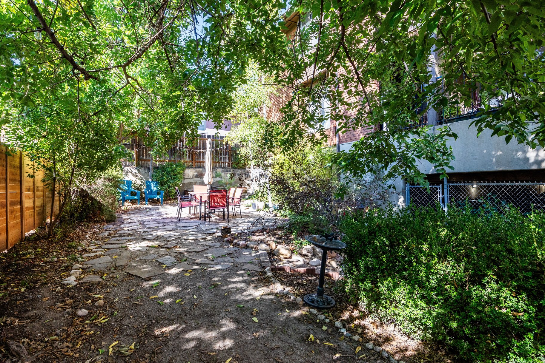  Darling Cozy Avenues Condo in Ideal Location - 物件實景