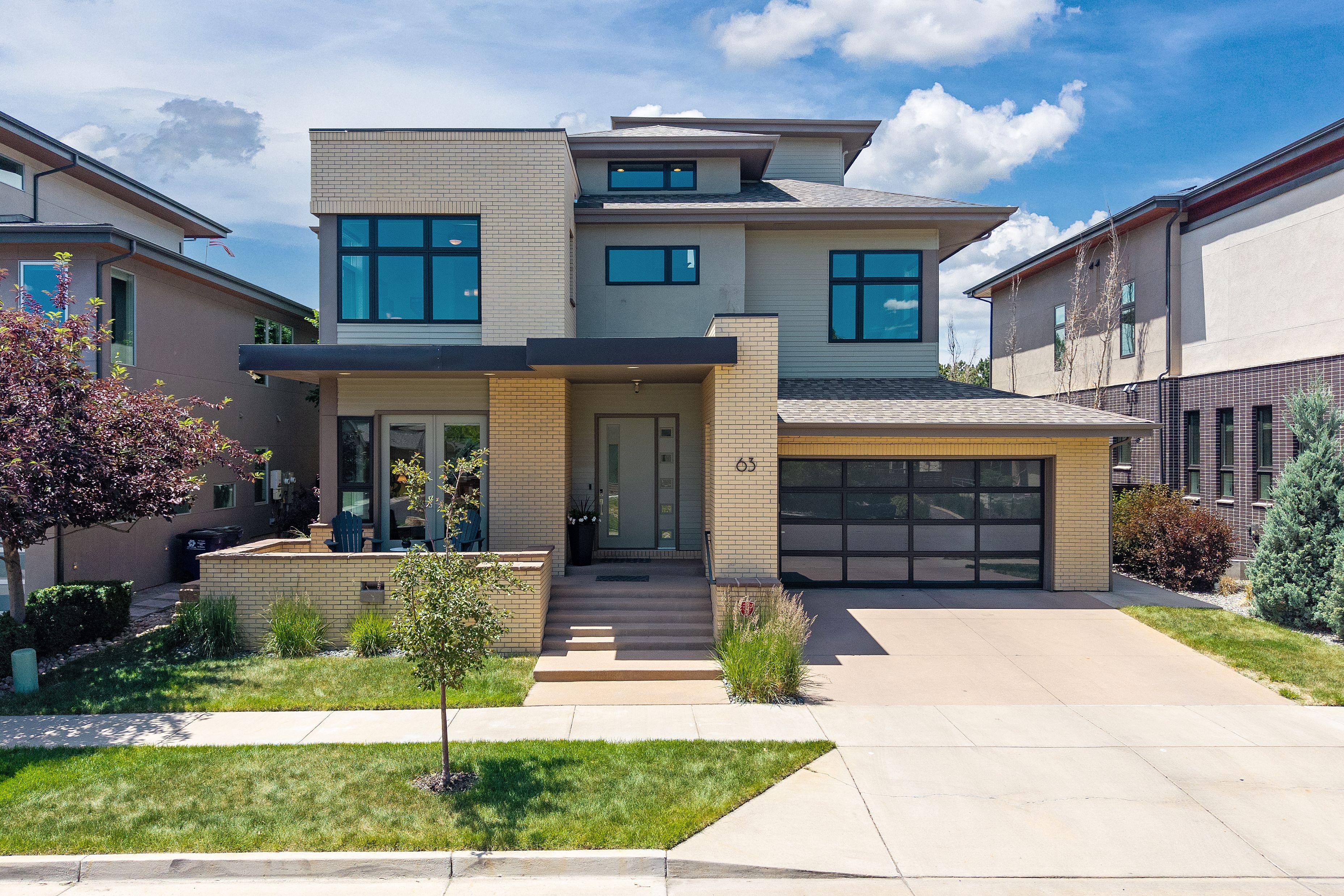  Exceptional Contemporary Move-In Ready Designed For Modern Living - 物件實景