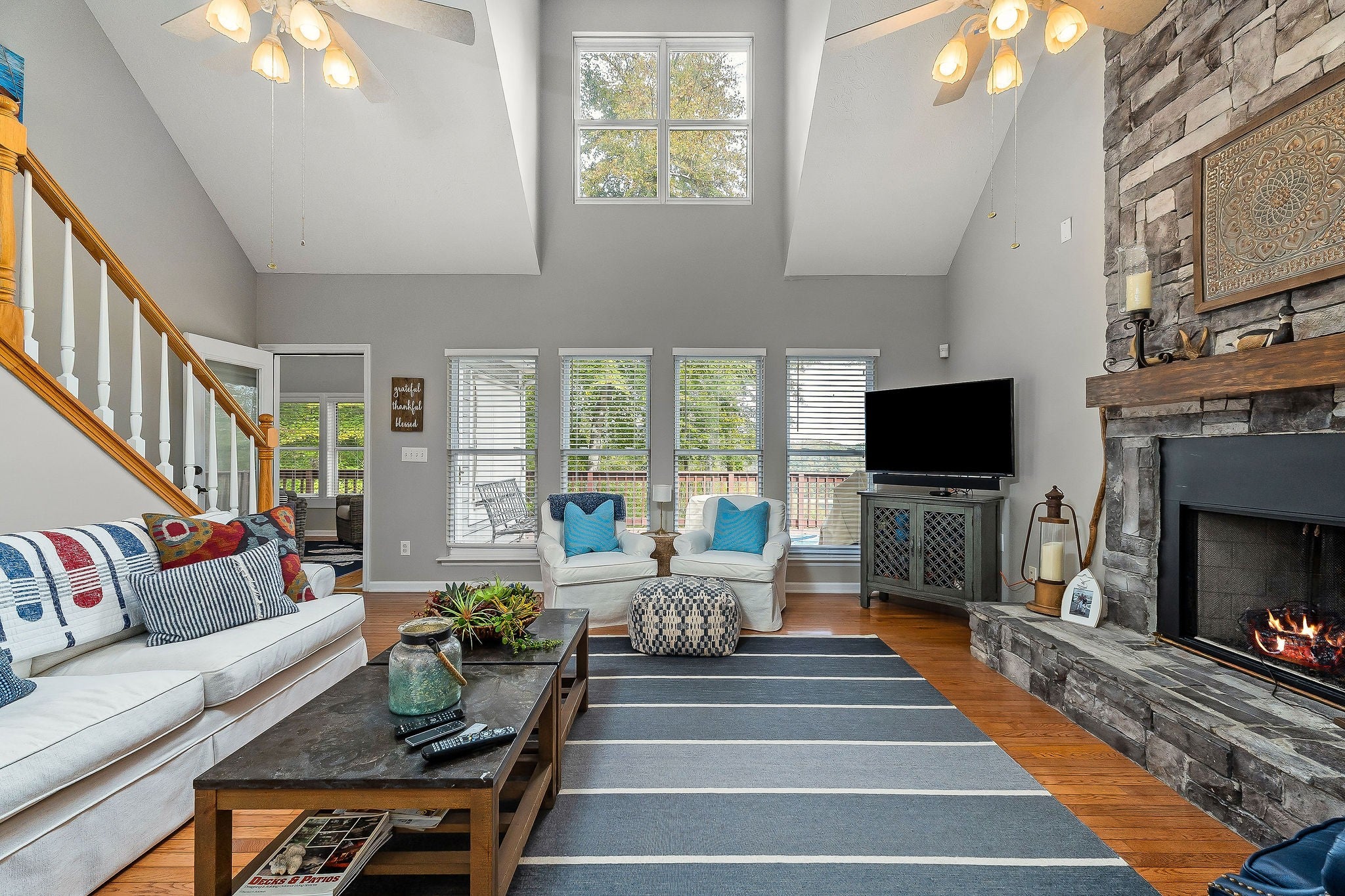 Smithville, Tennessee, 37166, United States, 3 Bedrooms Bedrooms, ,3 BathroomsBathrooms,Residential,For Sale,2006614