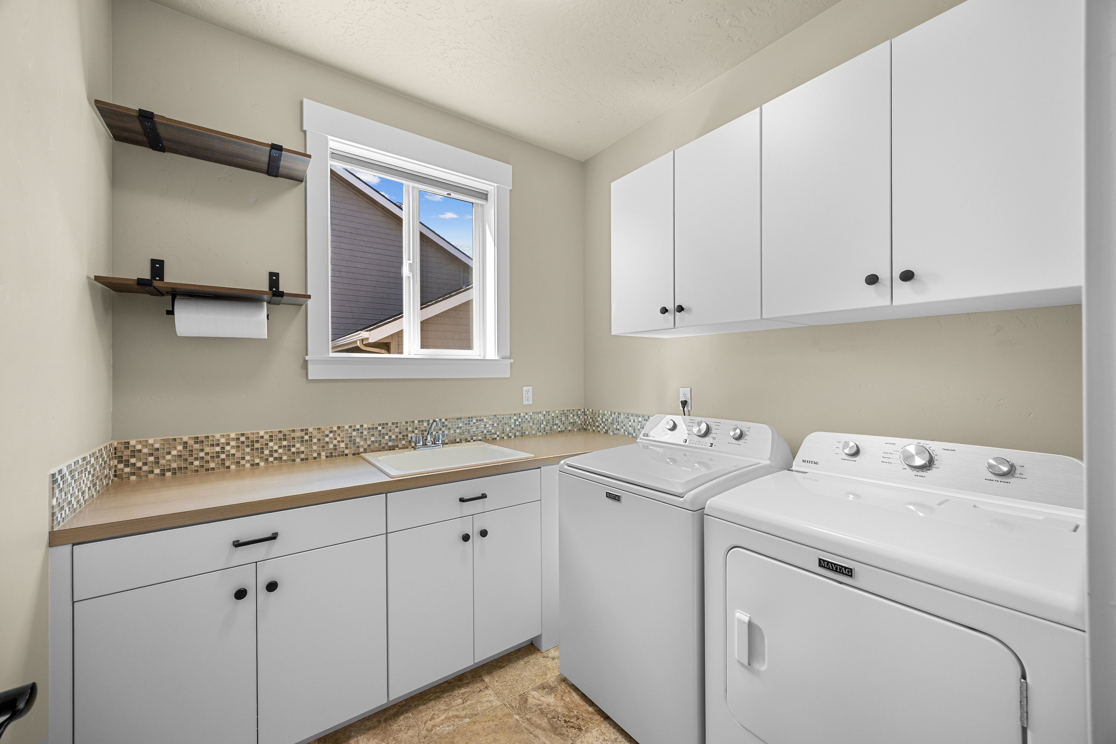  A modern, single-level home in a convenient South Boise location. - 物件實景