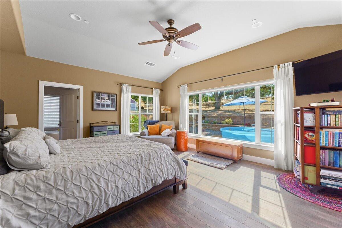 Red Bluff, California, 96080, United States, 3 Bedrooms Bedrooms, ,2 BathroomsBathrooms,Residential,For Sale,1949814