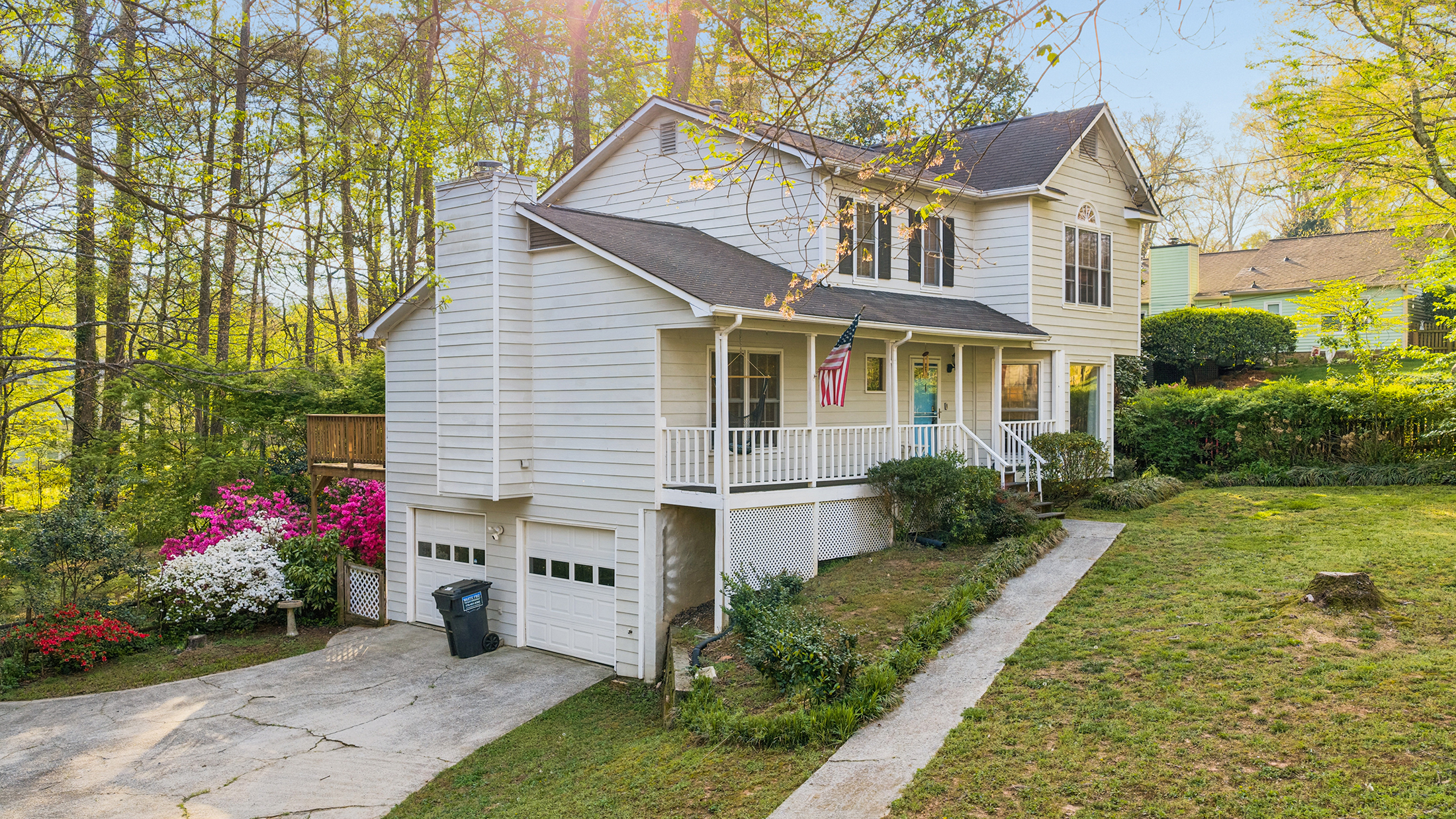  Tree-Lined Traditional in Sought-After Brookwood School District - 物件實景