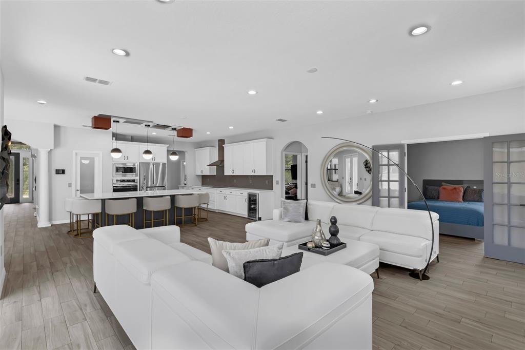 Lakeland, Florida, 33813, United States, 4 Bedrooms Bedrooms, ,3 BathroomsBathrooms,Residential,For Sale,1828296
