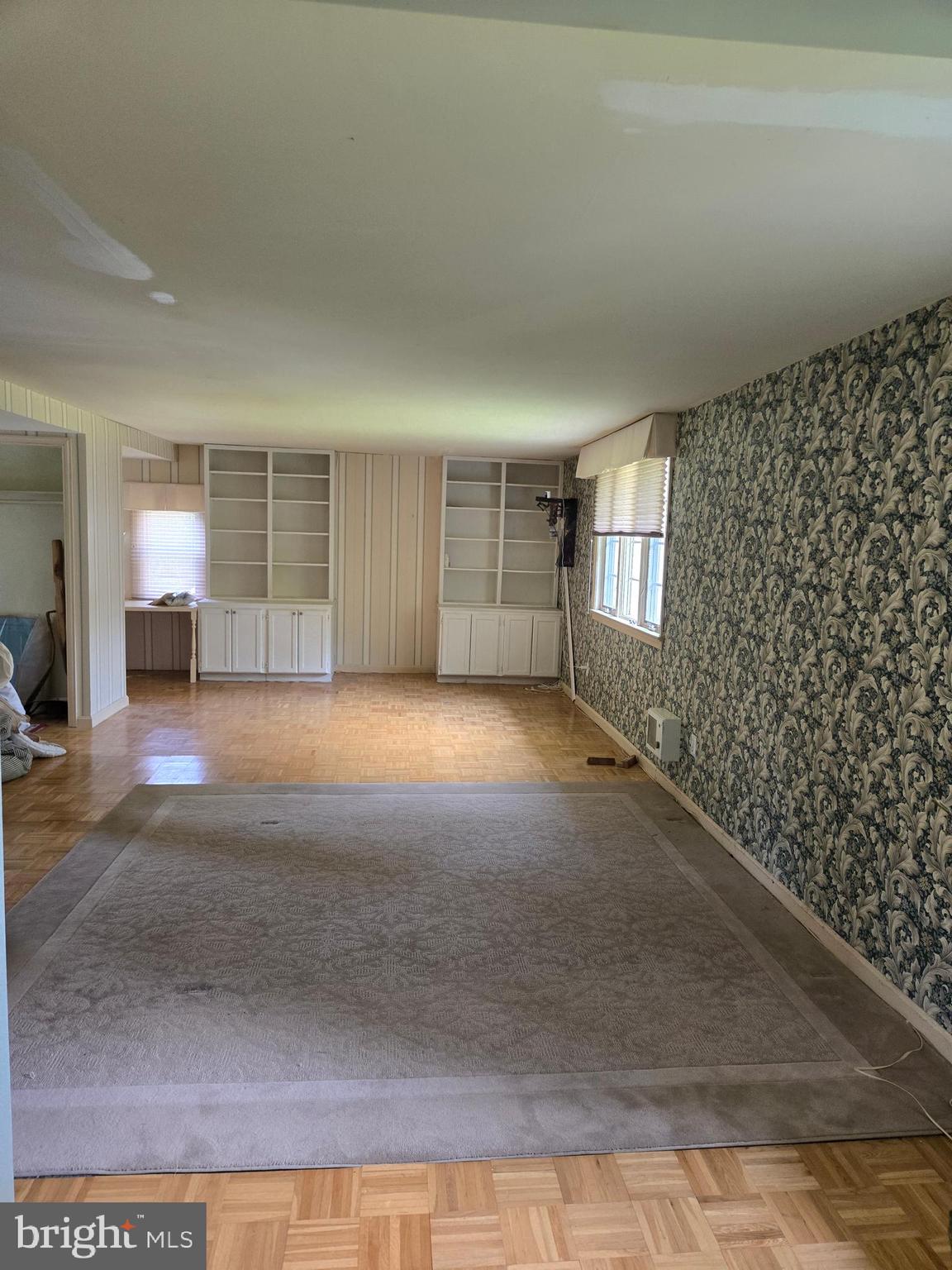 Fairfax, Virginia, 22030, United States, 5 Bedrooms Bedrooms, ,2 BathroomsBathrooms,Residential,For Sale,1920308