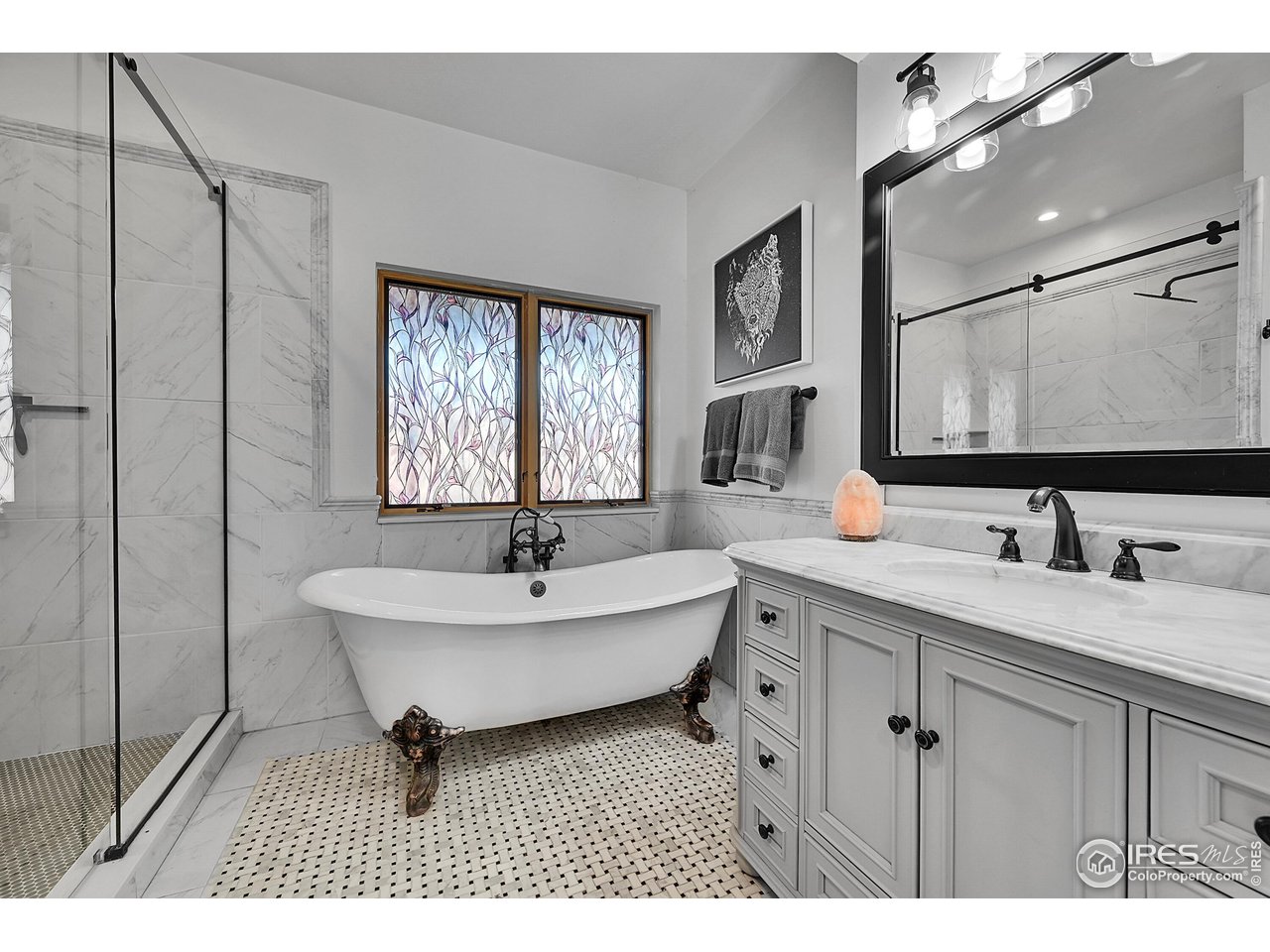 Lyons, Colorado, 80540, United States, 4 Bedrooms Bedrooms, ,2 BathroomsBathrooms,Residential,For Sale,1991914