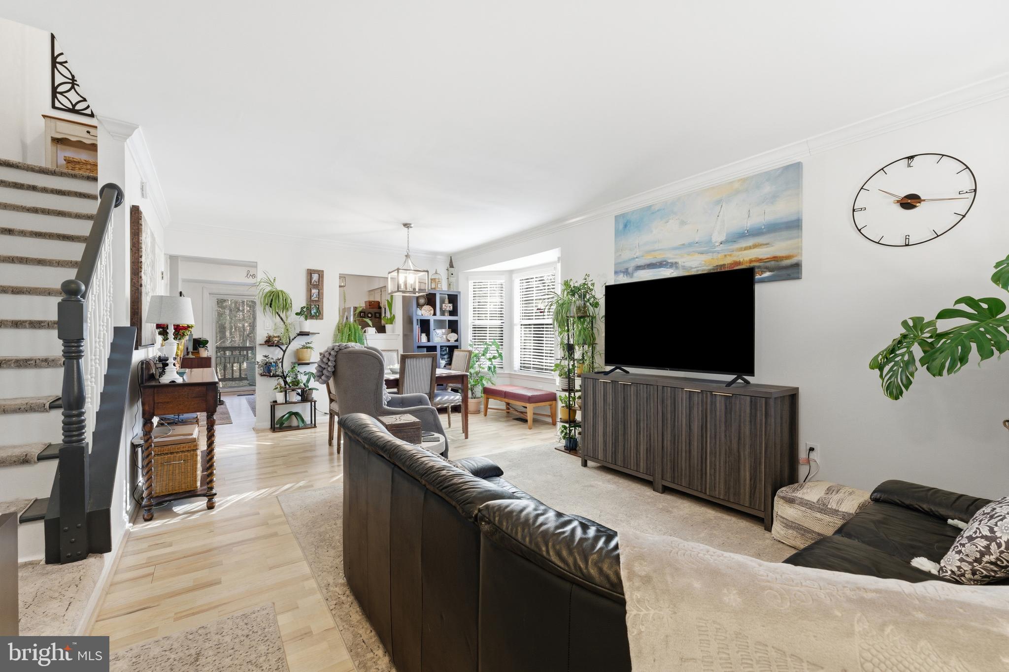 Clifton, Virginia, 20124, United States, 2 Bedrooms Bedrooms, ,3 BathroomsBathrooms,Residential,For Sale,2001572