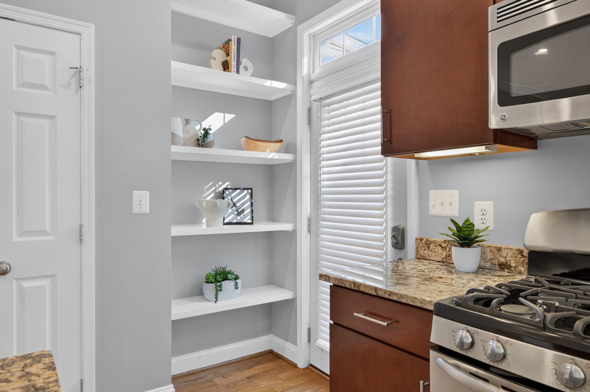  17 E Reed Avenue, Alexandria, VA, 22305 - 物件實景