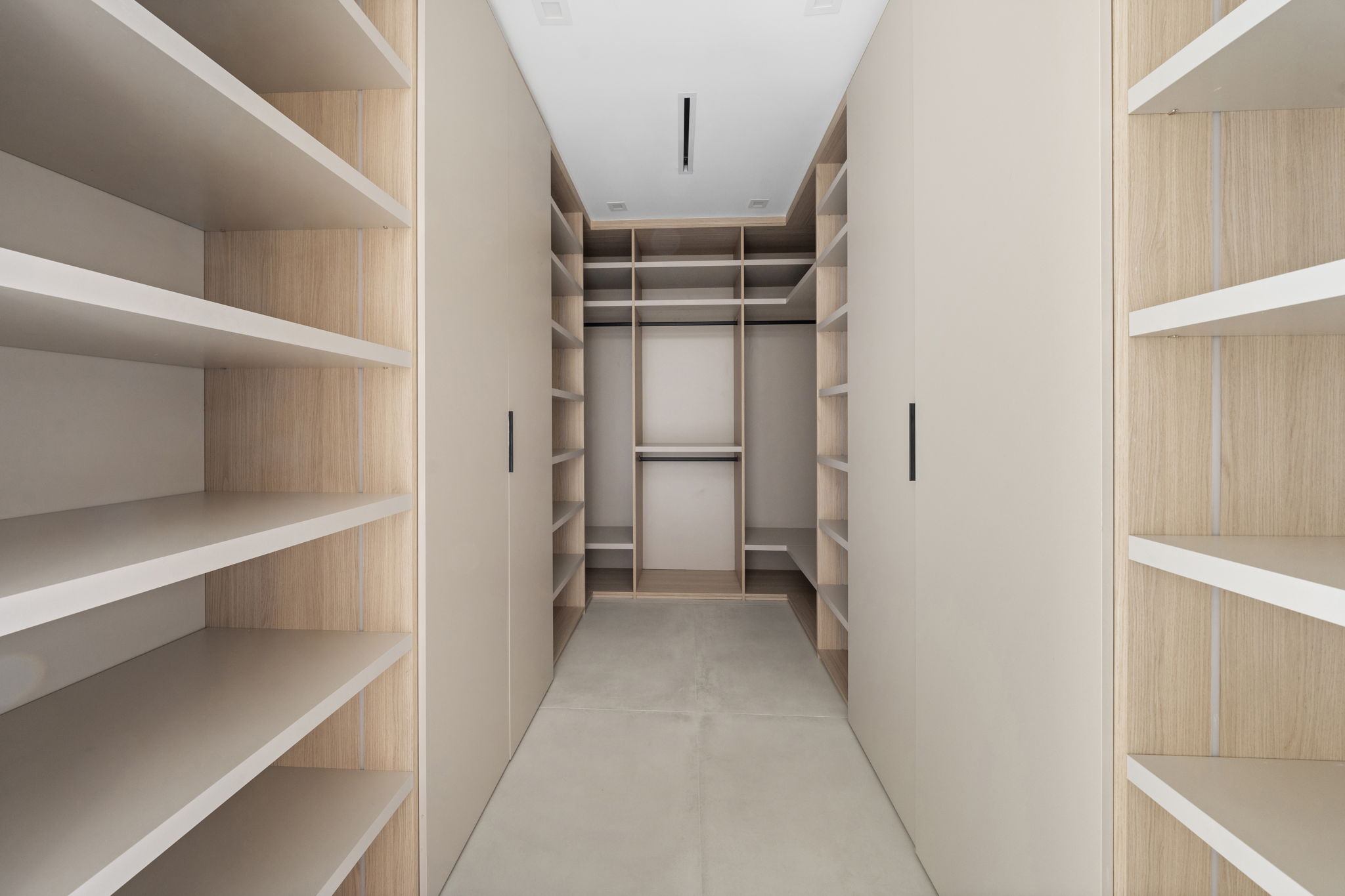  2096 Alamanda Dr, North Miami, FL, 33181 - 物件實景
