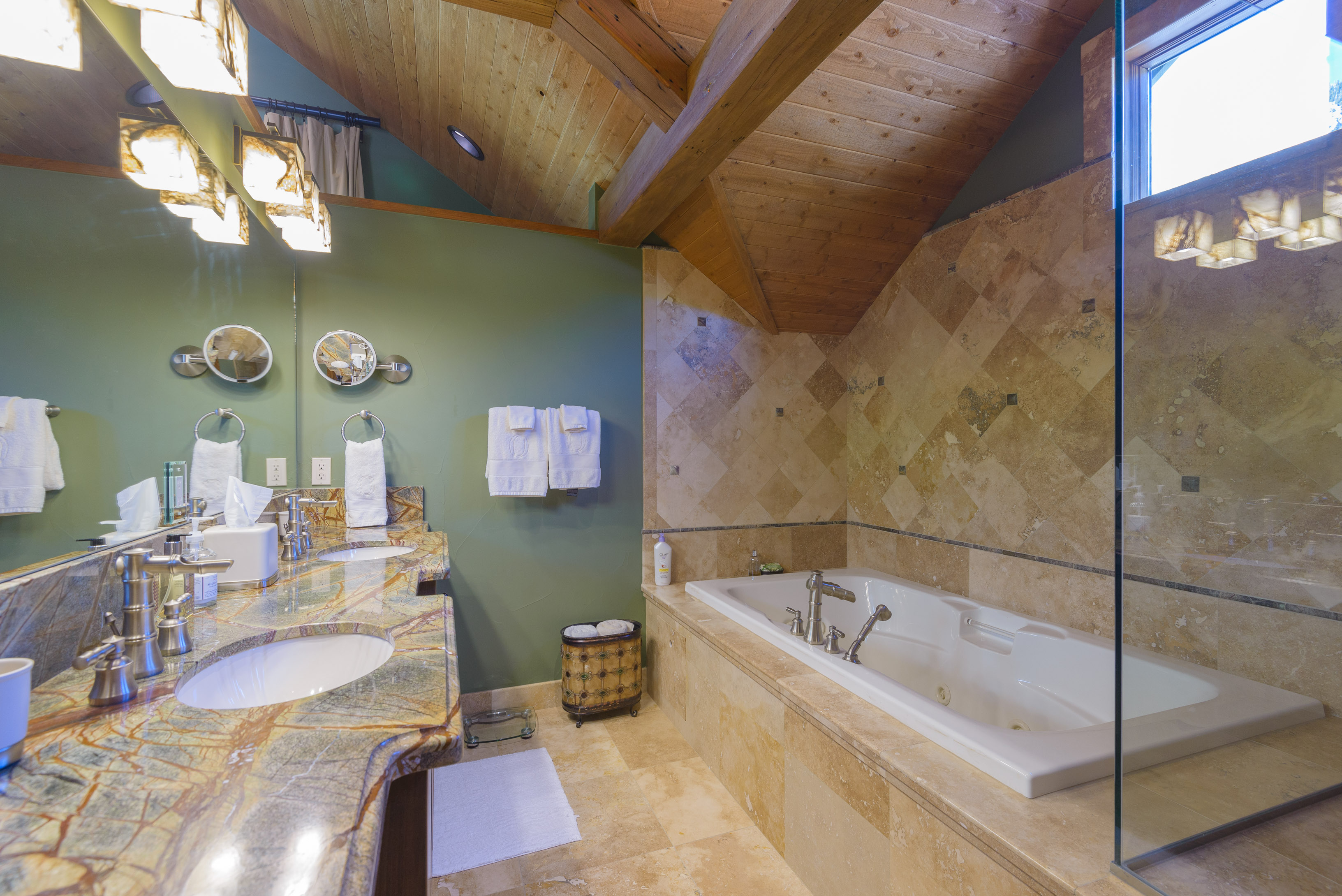 Crested Butte, Colorado, 81224, United States, 4 Bedrooms Bedrooms, ,5 BathroomsBathrooms,Residential,For Sale,1746865