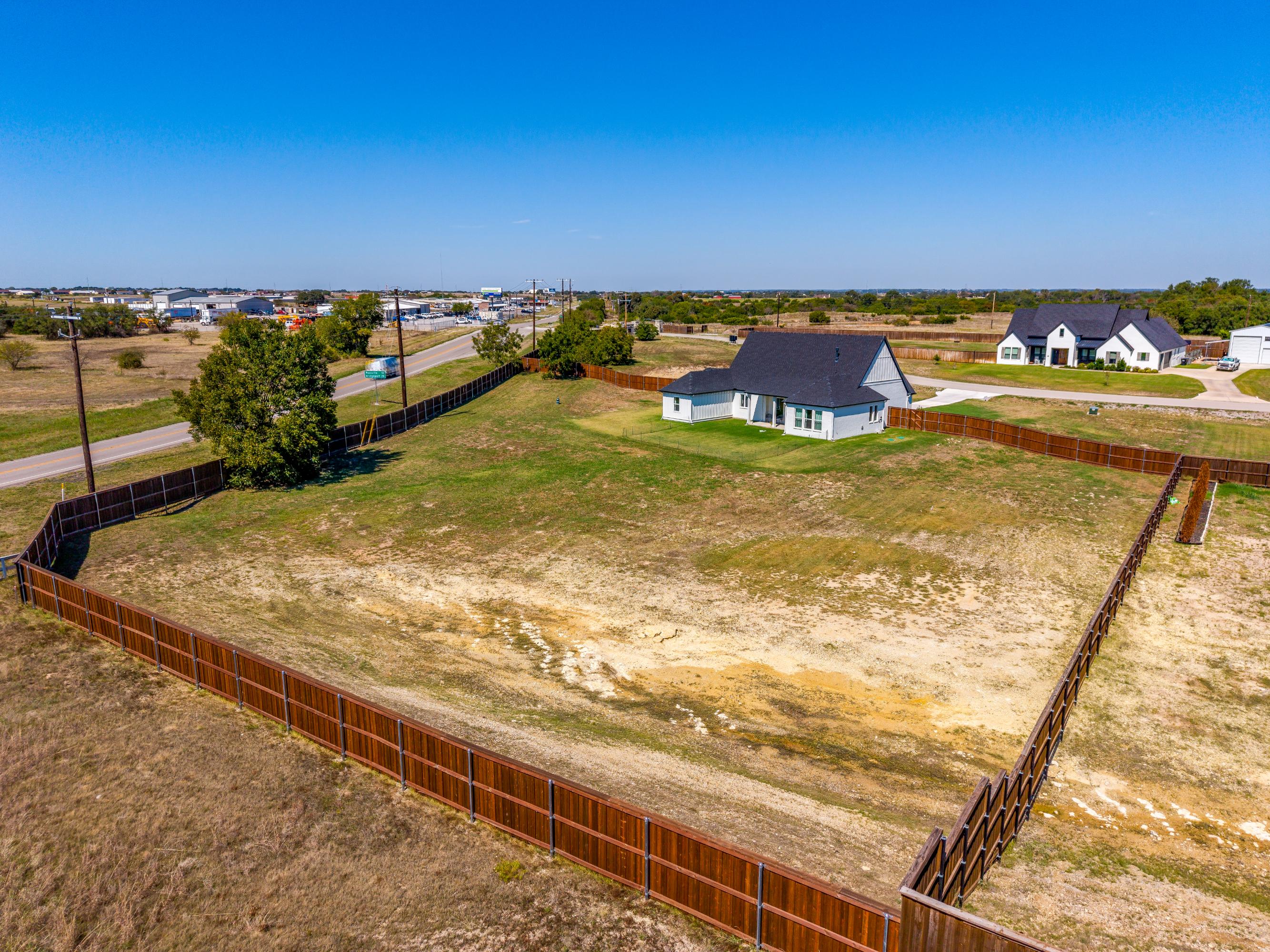  1000 Twin Creeks Drive, Weatherford, TX, 76088 - 物件實景
