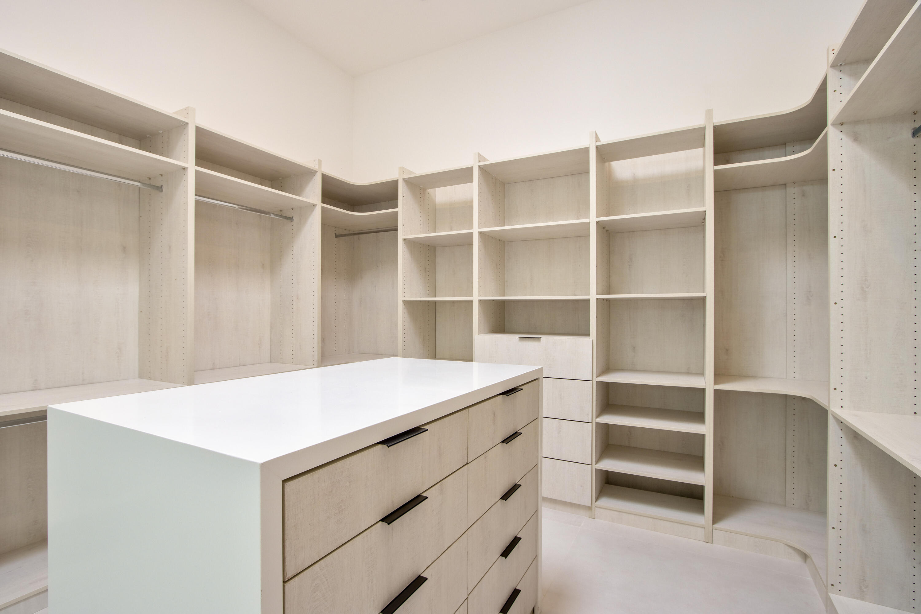 Rancho Mirage, California, 92270, United States, 4 Bedrooms Bedrooms, ,2 BathroomsBathrooms,Residential,For Sale,2000449