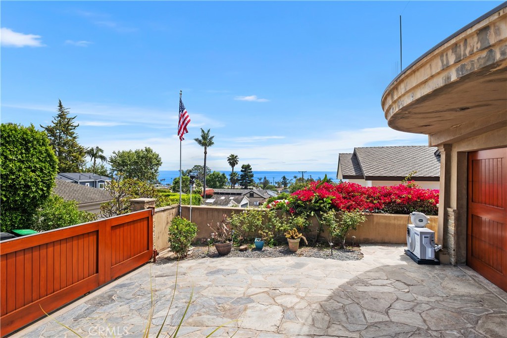 Laguna Beach, California, 92651, United States, 3 Bedrooms Bedrooms, ,4 BathroomsBathrooms,Residential,For Sale,1838751