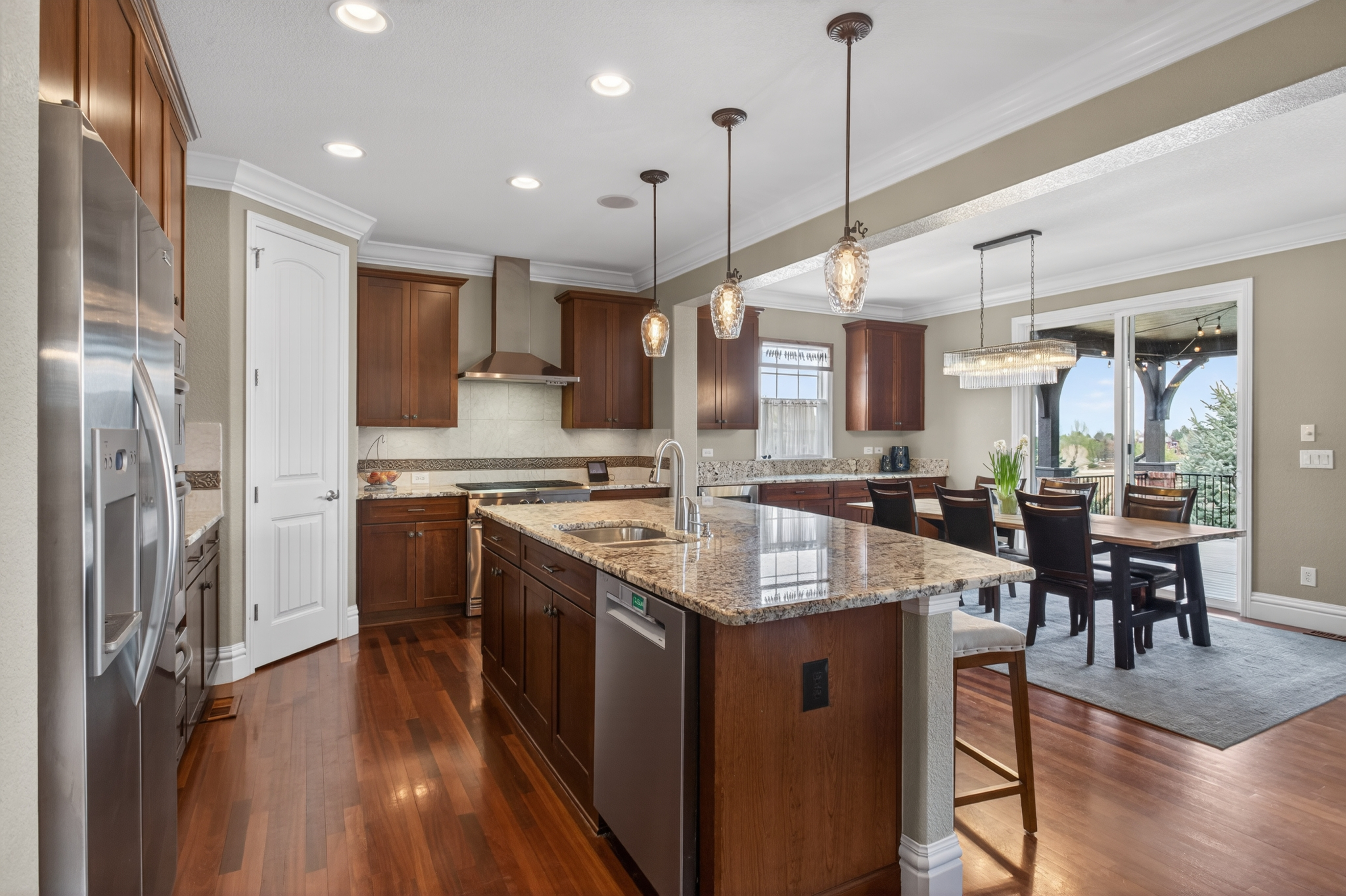  Backcountry Living: Open Space Views, Wet Bar Theater & Luxury Primary Suite - 物件實景