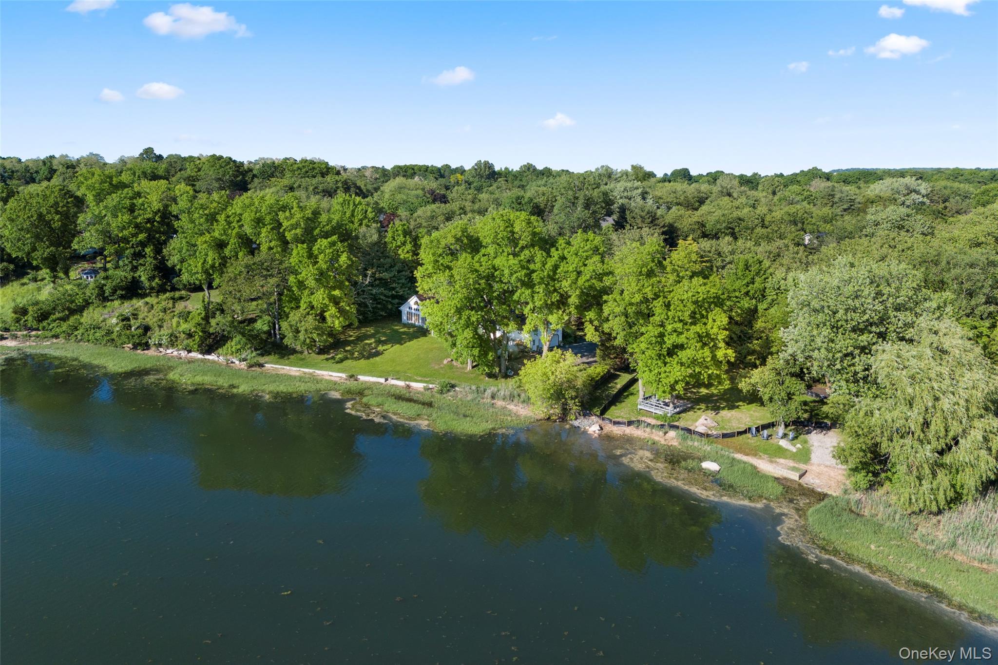  7 Gun Path, Setauket, NY, 11733 - 物件實景