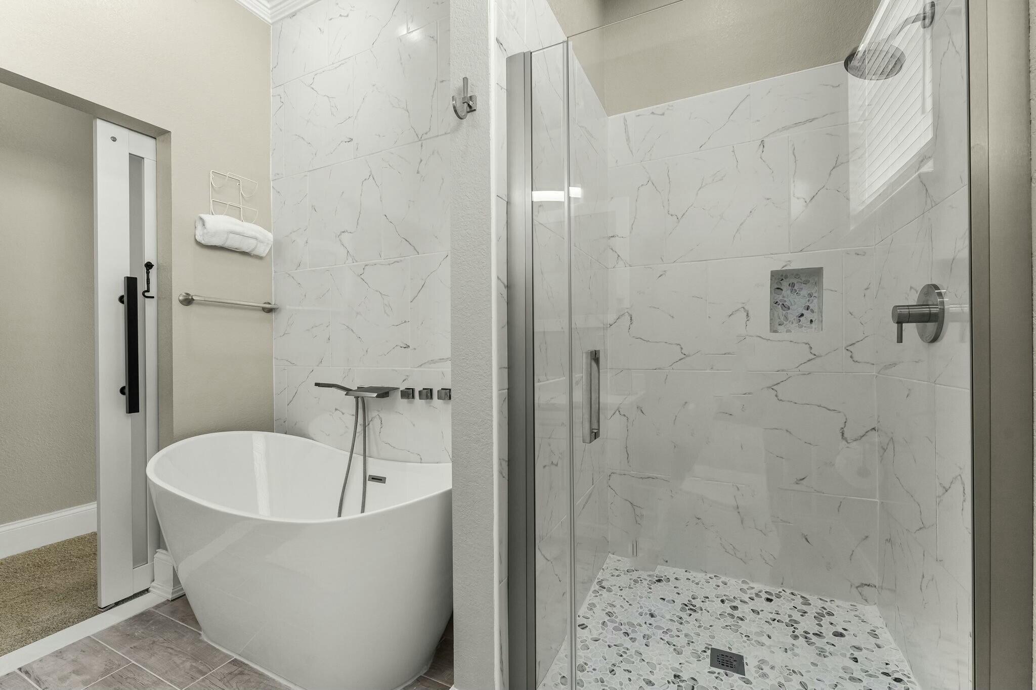 Miramar Beach, Florida, 32550, United States, 6 Bedrooms Bedrooms, ,5 BathroomsBathrooms,Residential,For Sale,1983202