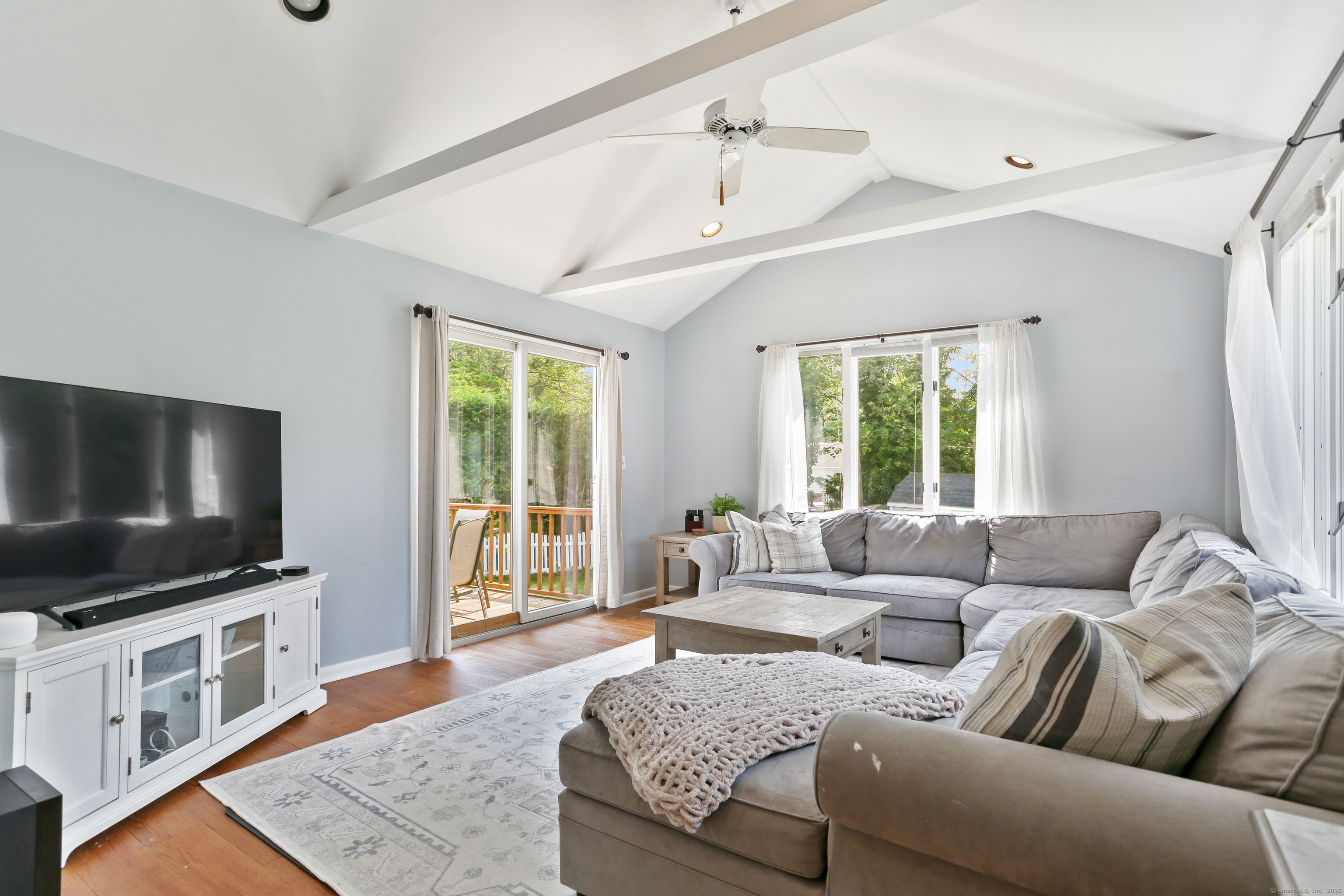 Fairfield, Connecticut, 06824, United States, 3 Bedrooms Bedrooms, ,2 BathroomsBathrooms,Residential,For Sale,1916978