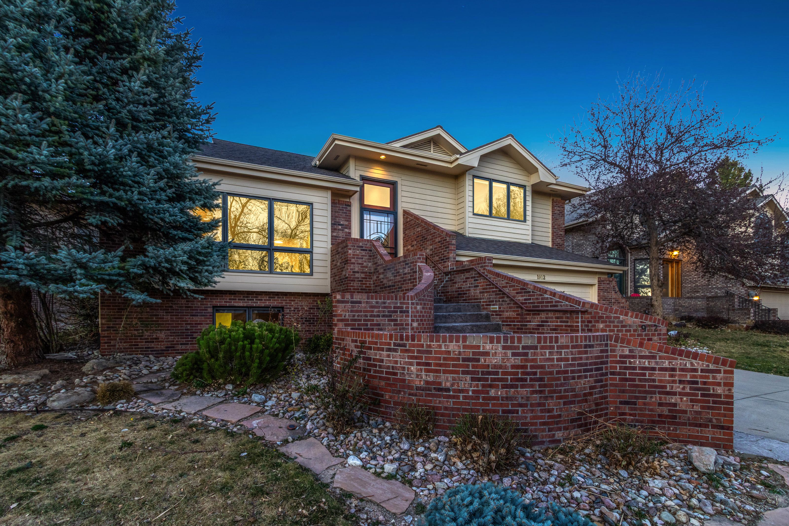  Cottonwood Pointe Home Tucked Along the 9th Fairway of Fort Collins Country Club - 物件實景