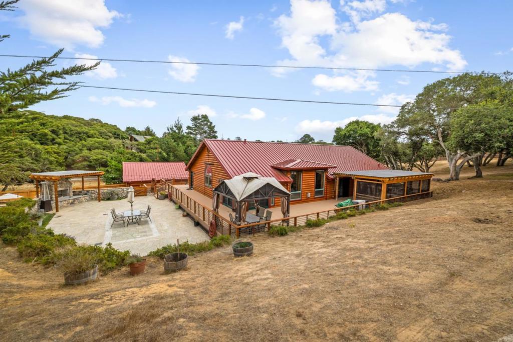 Salinas, California, 93907, United States, 3 Bedrooms Bedrooms, ,4 BathroomsBathrooms,Residential,For Sale,1974769