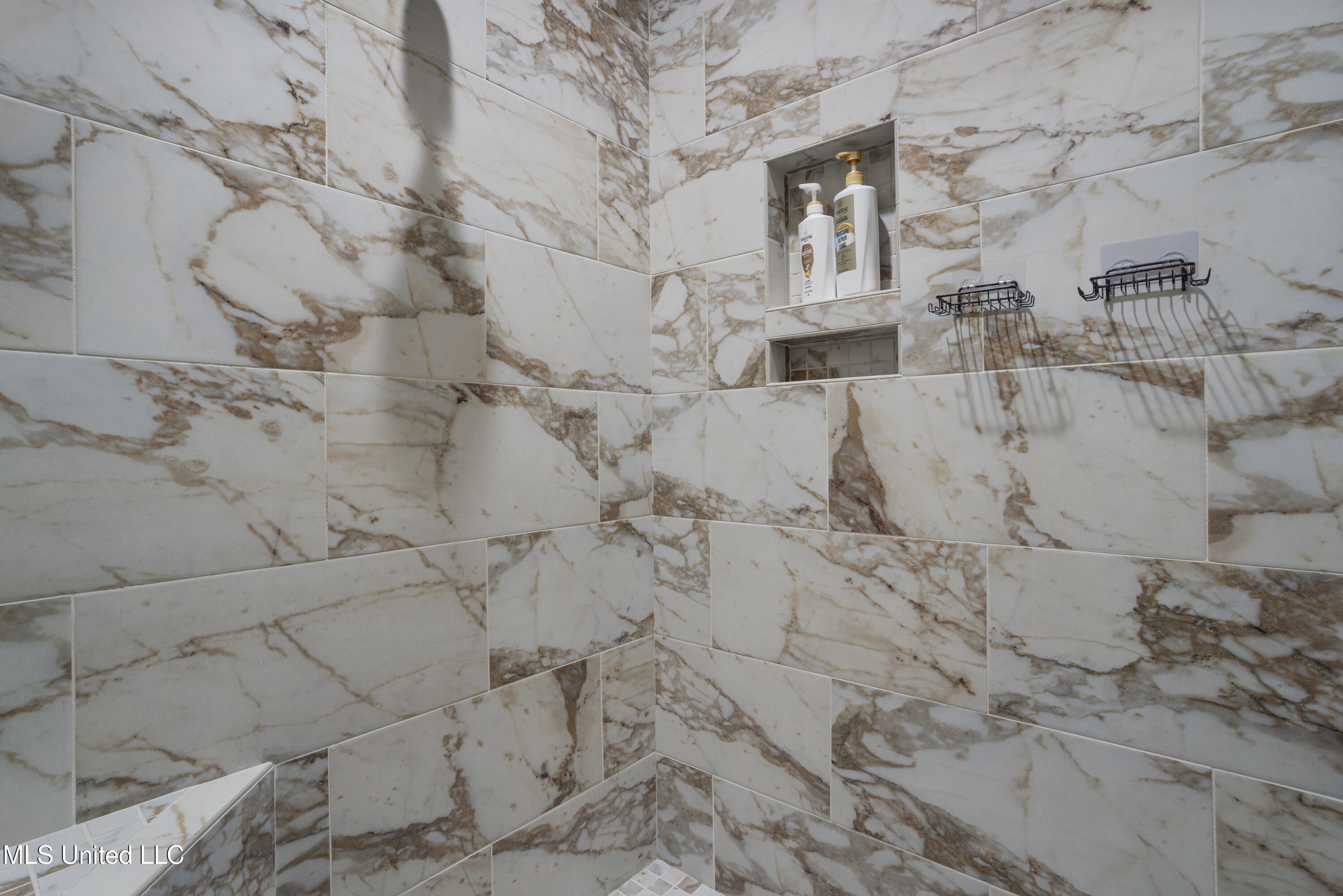 Biloxi, Mississippi, 39532, United States, 3 Bedrooms Bedrooms, ,2 BathroomsBathrooms,Residential,For Sale,1977192