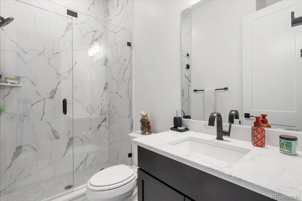 Littleton, Colorado, 80125, United States, 4 Bedrooms Bedrooms, ,4 BathroomsBathrooms,Residential,For Sale,1857685