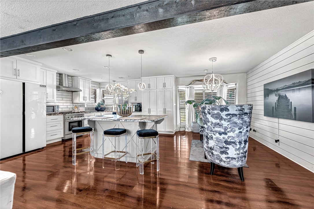 Bentonville, Arkansas, 72713, United States, 4 Bedrooms Bedrooms, ,2 BathroomsBathrooms,Residential,For Sale,1947992