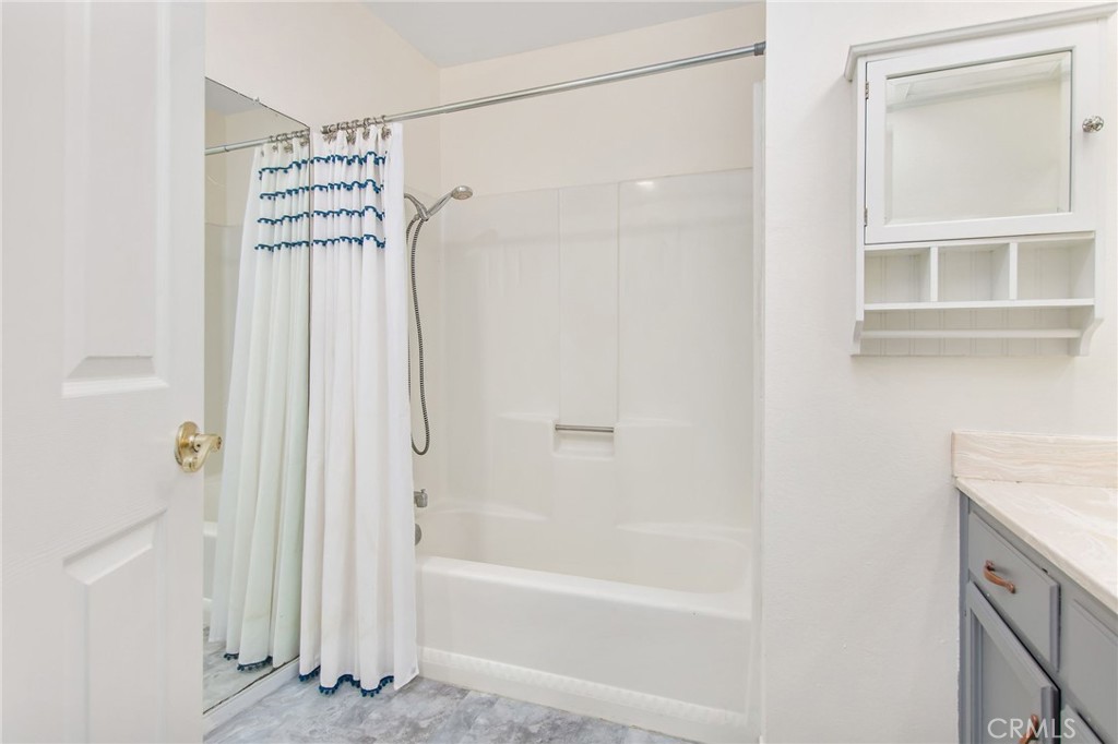 Canyon Lake, California, 92587, United States, 3 Bedrooms Bedrooms, ,2 BathroomsBathrooms,Residential,For Sale,1980703