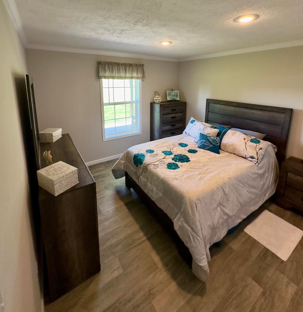 Albany, Kentucky, 42602, United States, 4 Bedrooms Bedrooms, ,2 BathroomsBathrooms,Residential,For Sale,1905722