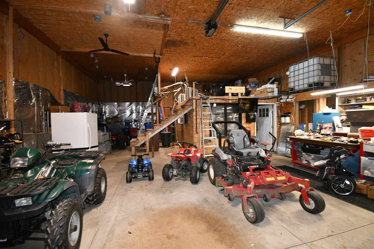 Charlevoix, Michigan, 49720, United States, 4 Bedrooms Bedrooms, ,3 BathroomsBathrooms,Residential,For Sale,1995893