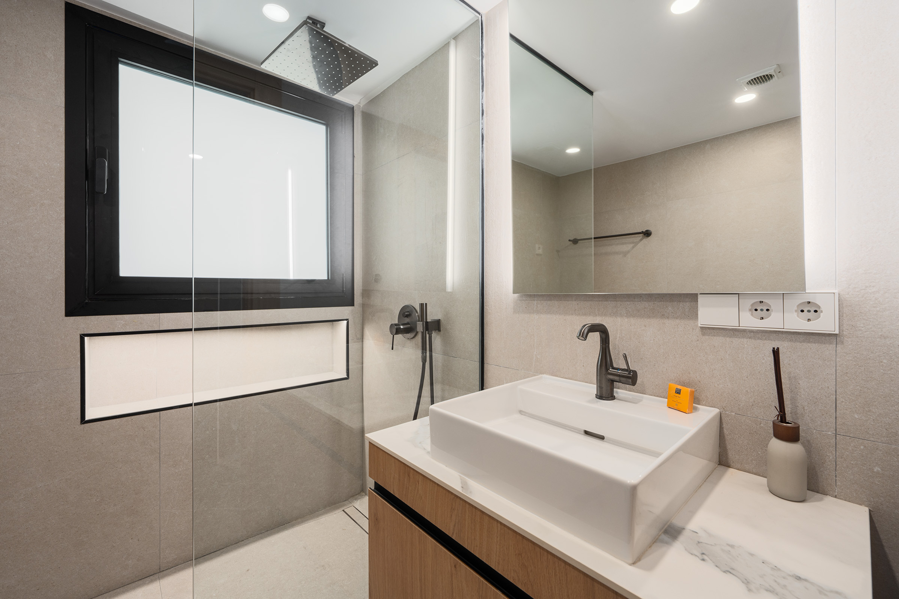  Contemporary Apartment with panoramic views in Nueva Andalucía - 物件實景