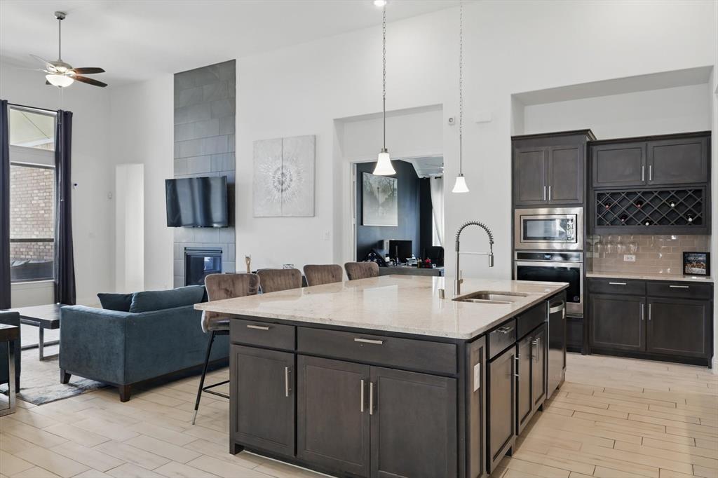 Argyle, Texas, 76226, United States, 4 Bedrooms Bedrooms, ,4 BathroomsBathrooms,Residential,For Sale,1976109