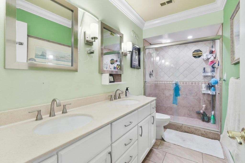 San Diego, California, 92139, United States, 3 Bedrooms Bedrooms, ,2 BathroomsBathrooms,Residential,For Sale,1991958