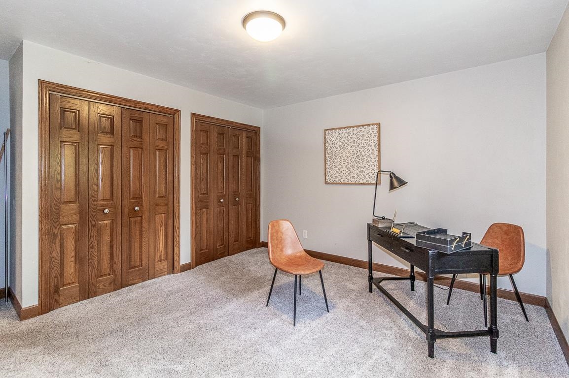 New London, Wisconsin, 54961-8021, United States, 4 Bedrooms Bedrooms, ,2 BathroomsBathrooms,Residential,For Sale,2008203