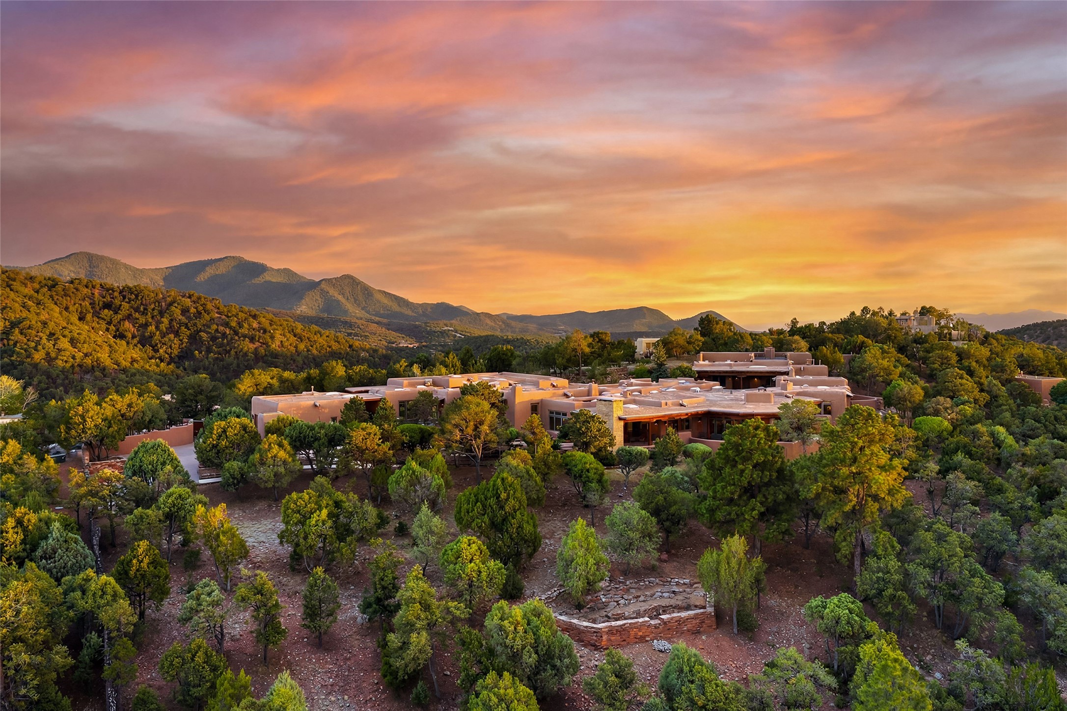  1236 N. Summit Drive - 物件實景