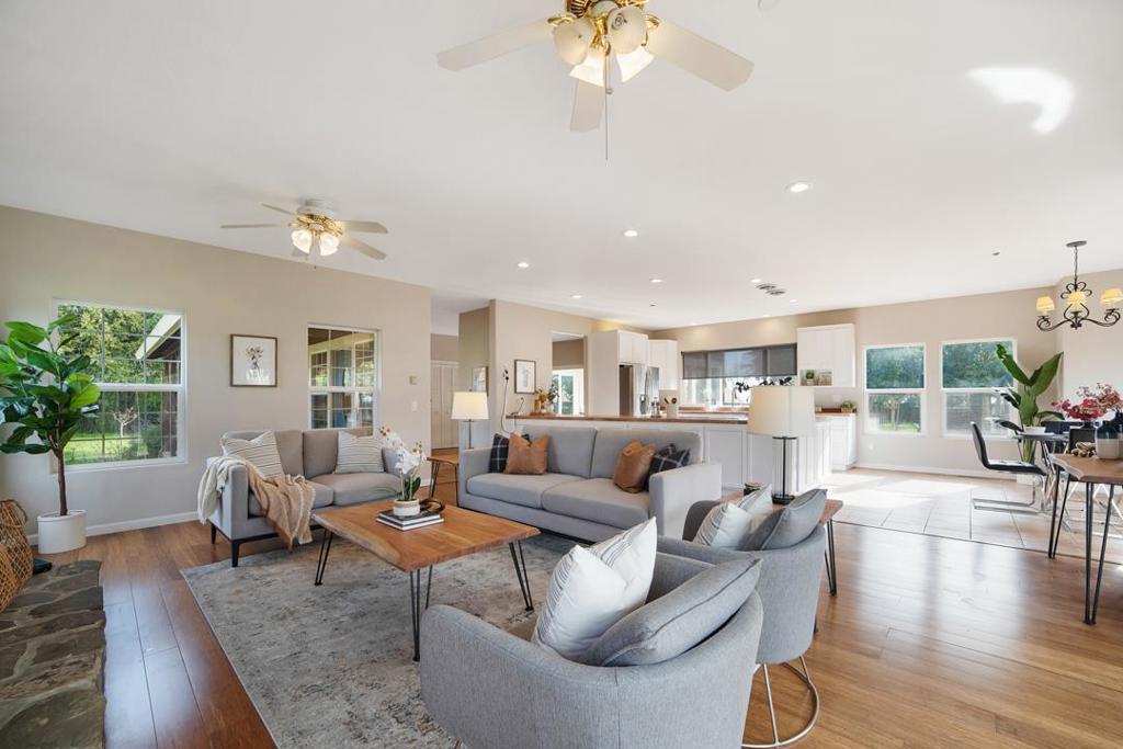 Watsonville, California, 95076, United States, 4 Bedrooms Bedrooms, ,3 BathroomsBathrooms,Residential,For Sale,1982776