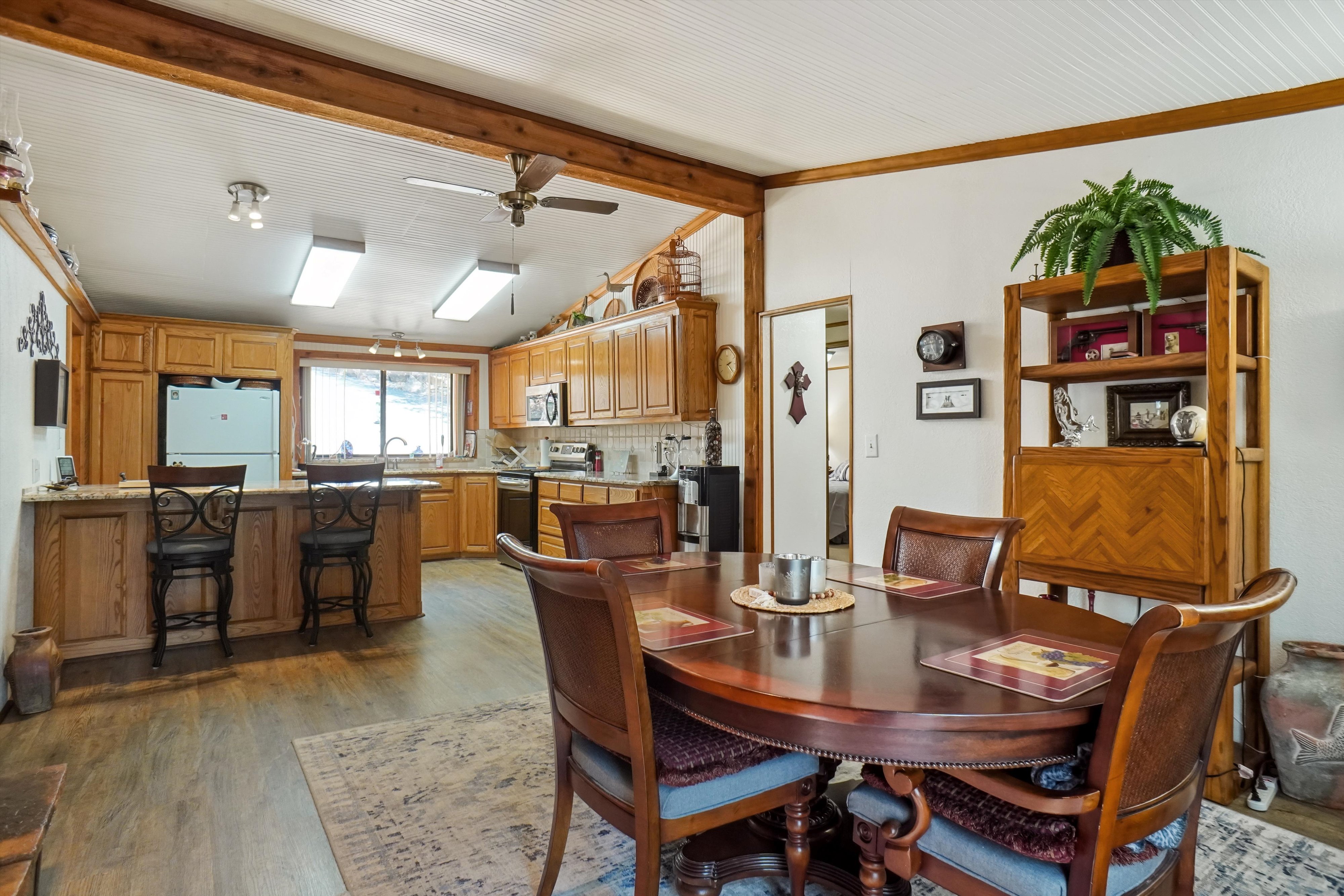 Chico, Texas, 76431, United States, 3 Bedrooms Bedrooms, ,2 BathroomsBathrooms,Residential,For Sale,1936991