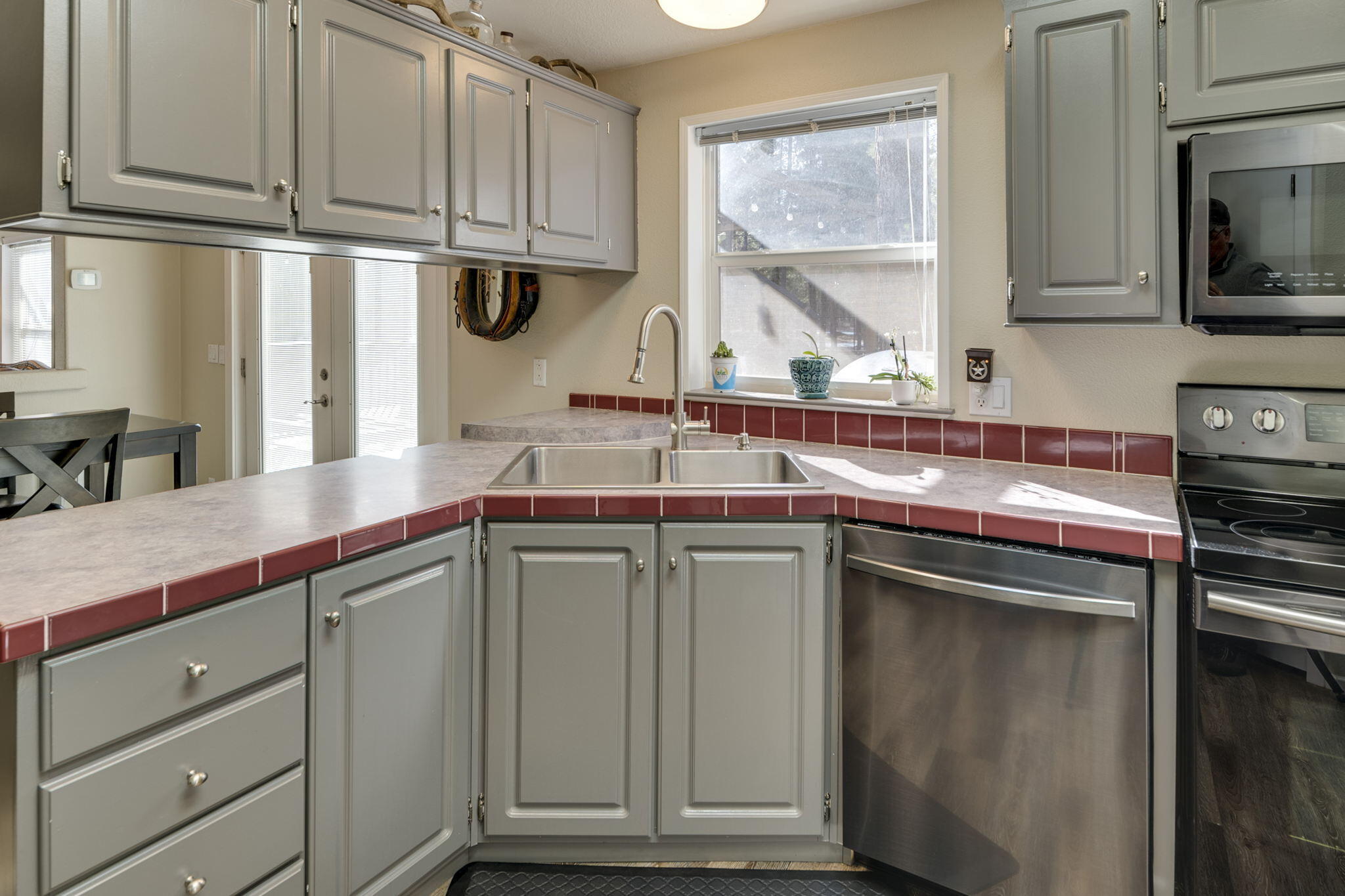 La Pine, Oregon, 97739, United States, 3 Bedrooms Bedrooms, ,2 BathroomsBathrooms,Residential,For Sale,2040090