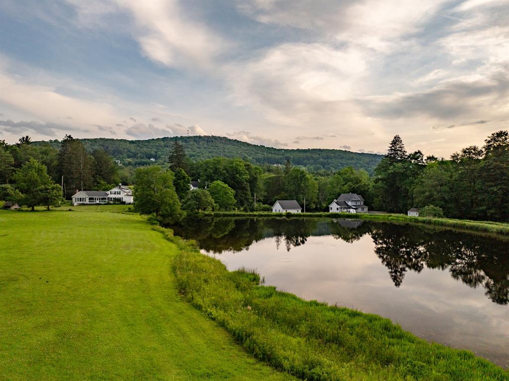 North Branch, New York, 12766, United States, 4 Bedrooms Bedrooms, ,3 BathroomsBathrooms,Residential,For Sale,1977100