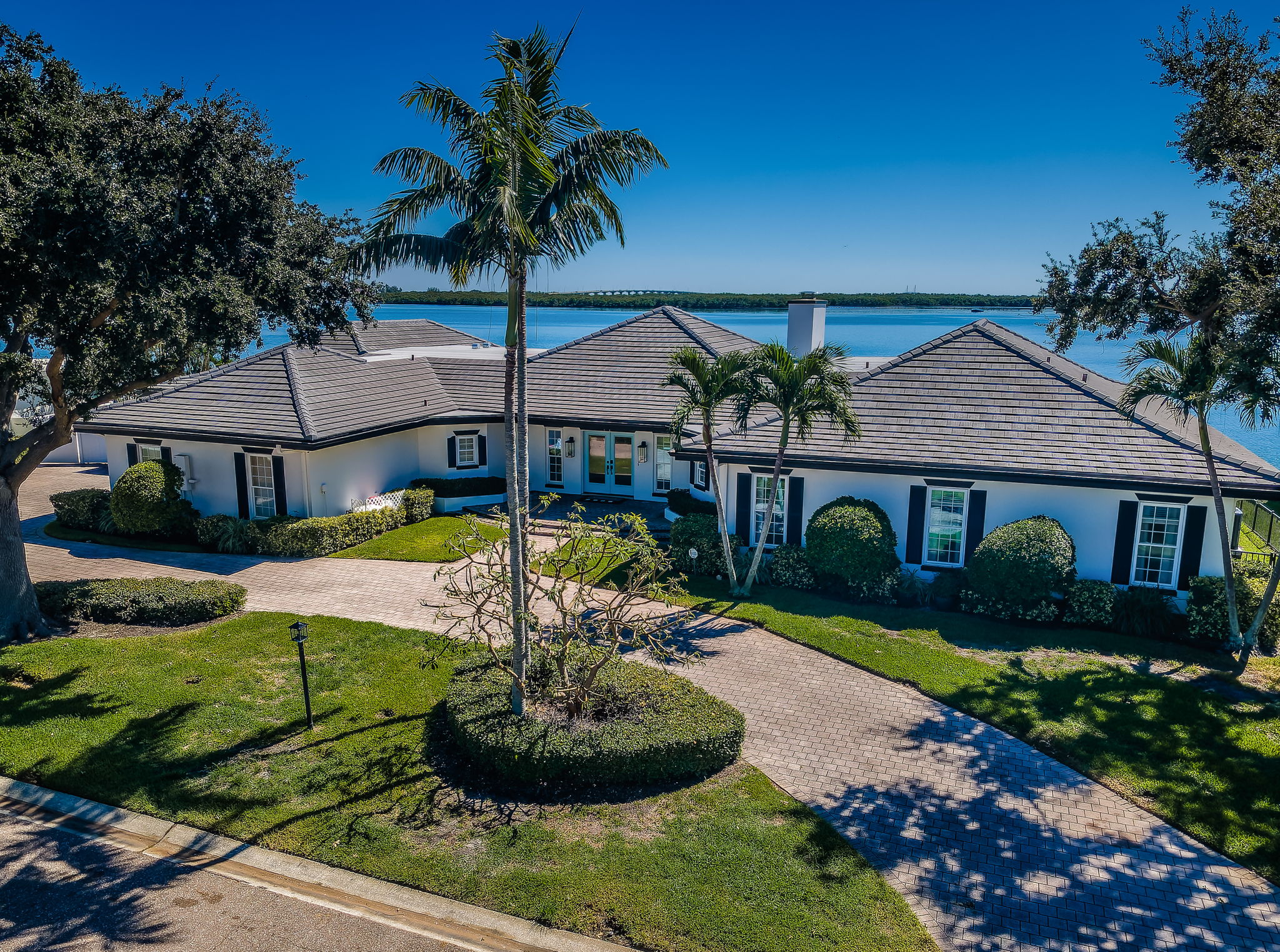 St Petersburg, Florida, 33715, United States, 4 Bedrooms Bedrooms, ,6 BathroomsBathrooms,Residential,For Sale,1978713