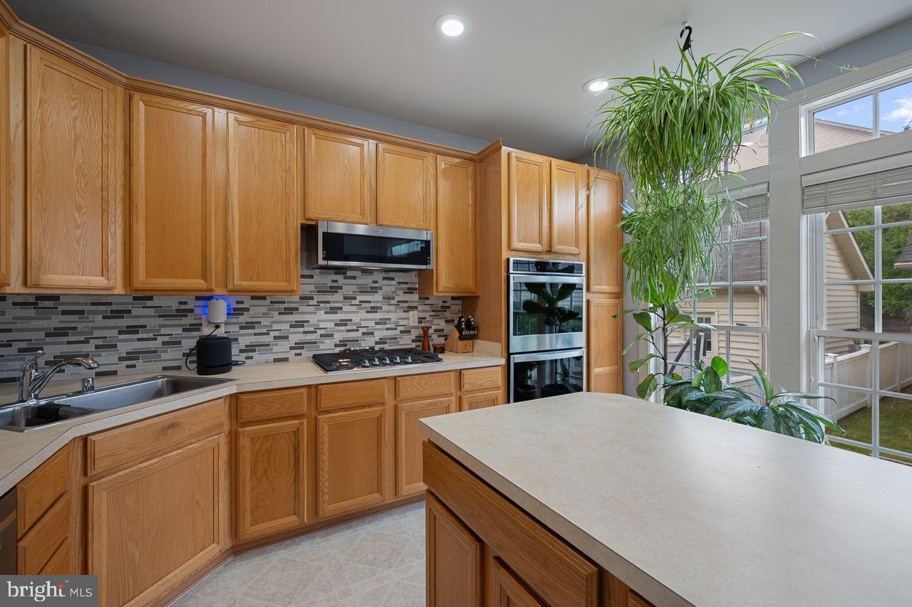 Clarksburg, Maryland, 20871, United States, 3 Bedrooms Bedrooms, ,3 BathroomsBathrooms,Residential,For Sale,1885588