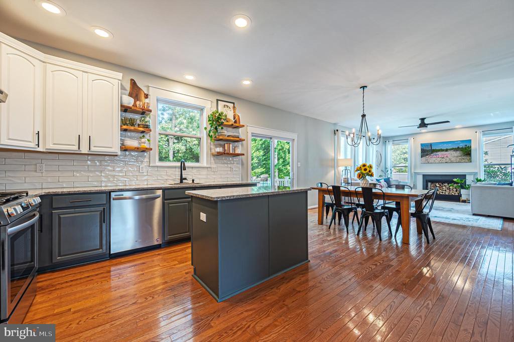 Egg Harbor Township, New Jersey, 08234, United States, 4 Bedrooms Bedrooms, ,3 BathroomsBathrooms,Residential,For Sale,1975981