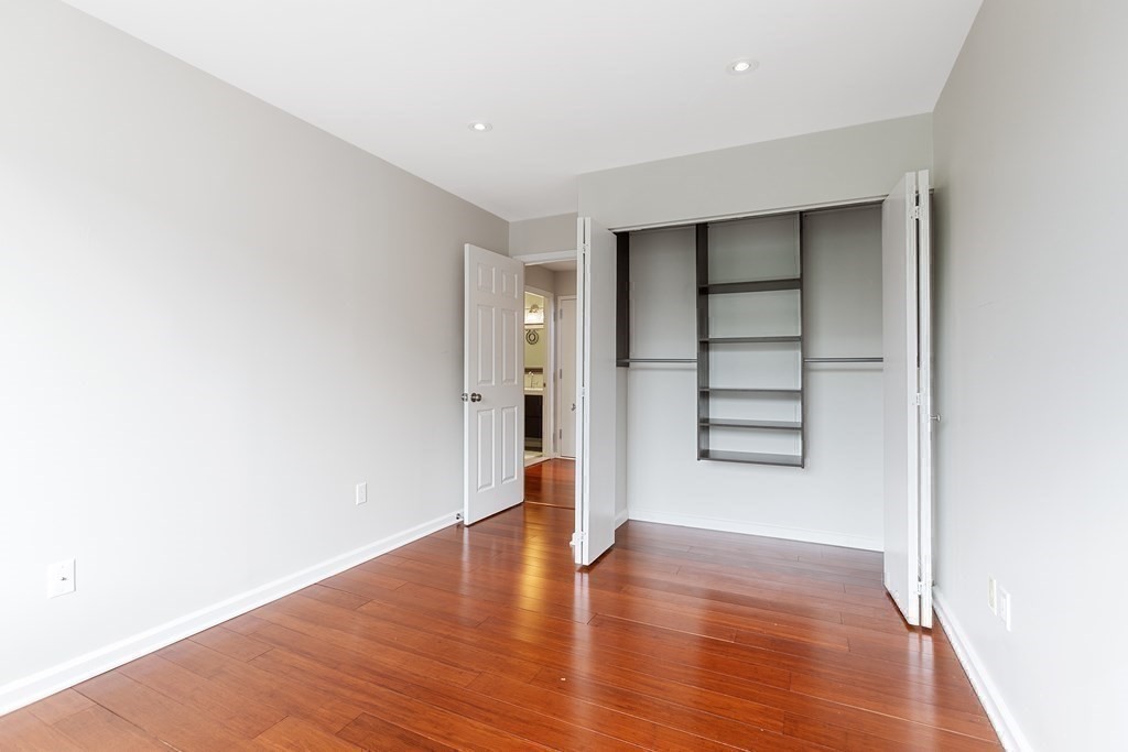 Cambridge, Massachusetts, 02139, United States, 2 Bedrooms Bedrooms, ,2 BathroomsBathrooms,Residential,For Sale,1939557