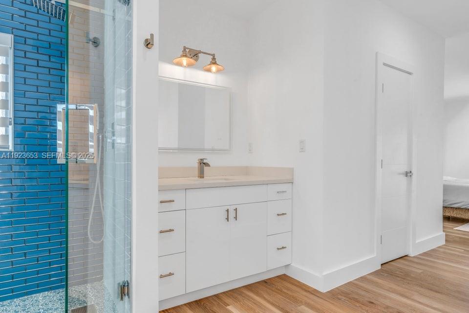 Key Largo, Florida, 33037, United States, 5 Bedrooms Bedrooms, ,3 BathroomsBathrooms,Residential,For Sale,2002061