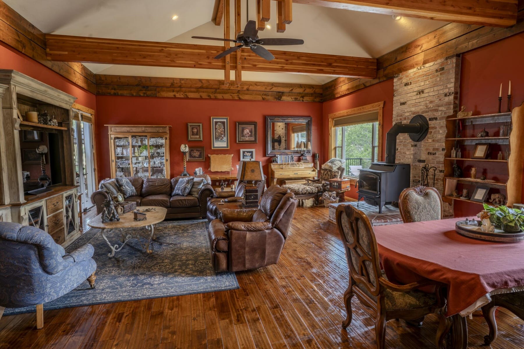  1969 Colestin Road Ashland, OR 97520 - 物件實景