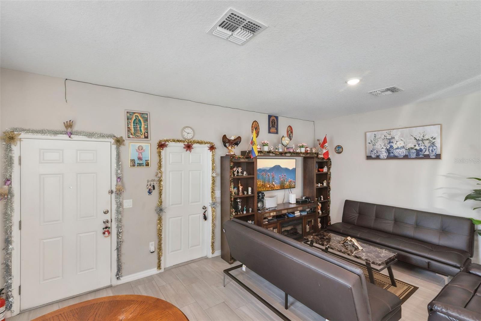 EUSTIS, Florida, 32726, United States, 6 Bedrooms Bedrooms, ,Residential,For Sale,2005455