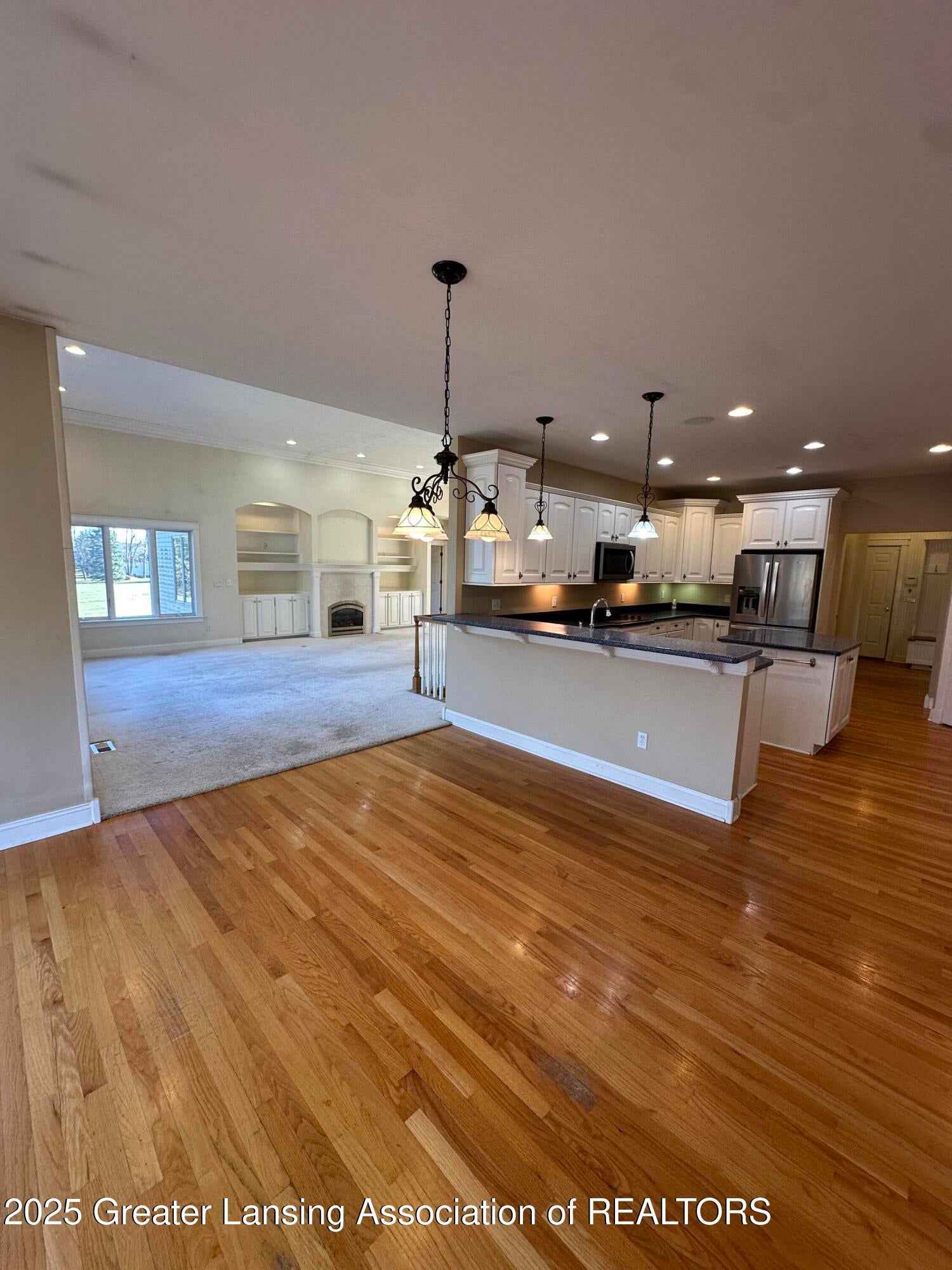 Lansing, Michigan, 48917, United States, 3 Bedrooms Bedrooms, ,4 BathroomsBathrooms,Residential,For Sale,1995579