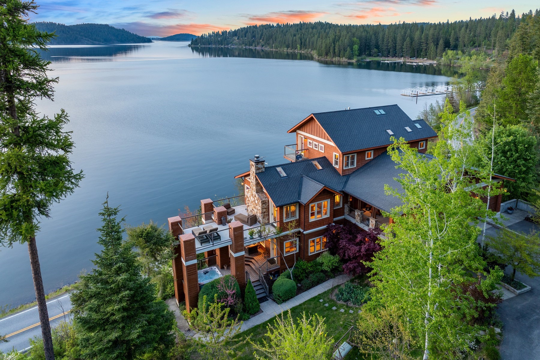  Spectacular Waterfront Custom Craftsman - 物件實景